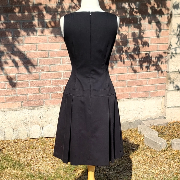 David Meister black pleated dress - Picture 5 of 7